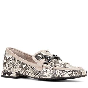 Donald Pliner SAELI Snakeskin Women’s Taupe Loafers Chain Detail Size 6.5